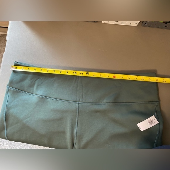 OLD Navy Olive Green High-Waisted UltraCoze Fleece-Lined Flare Leggings, 3X - Picture 13 of 14